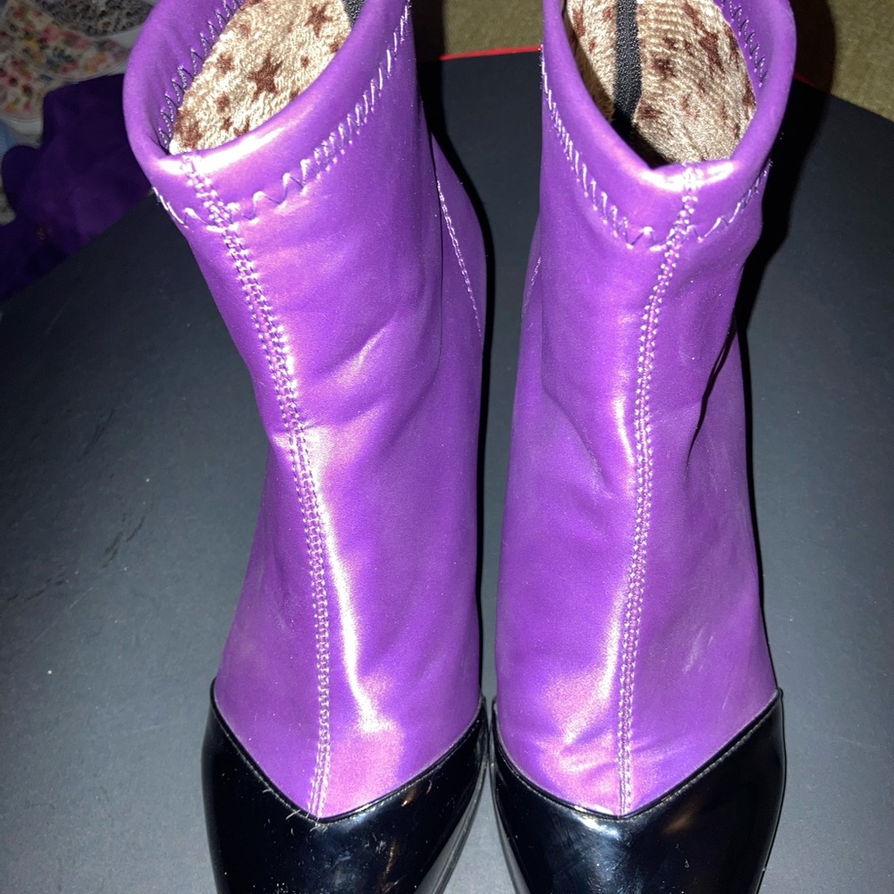 Elegant Purple and Black Ankle Boots